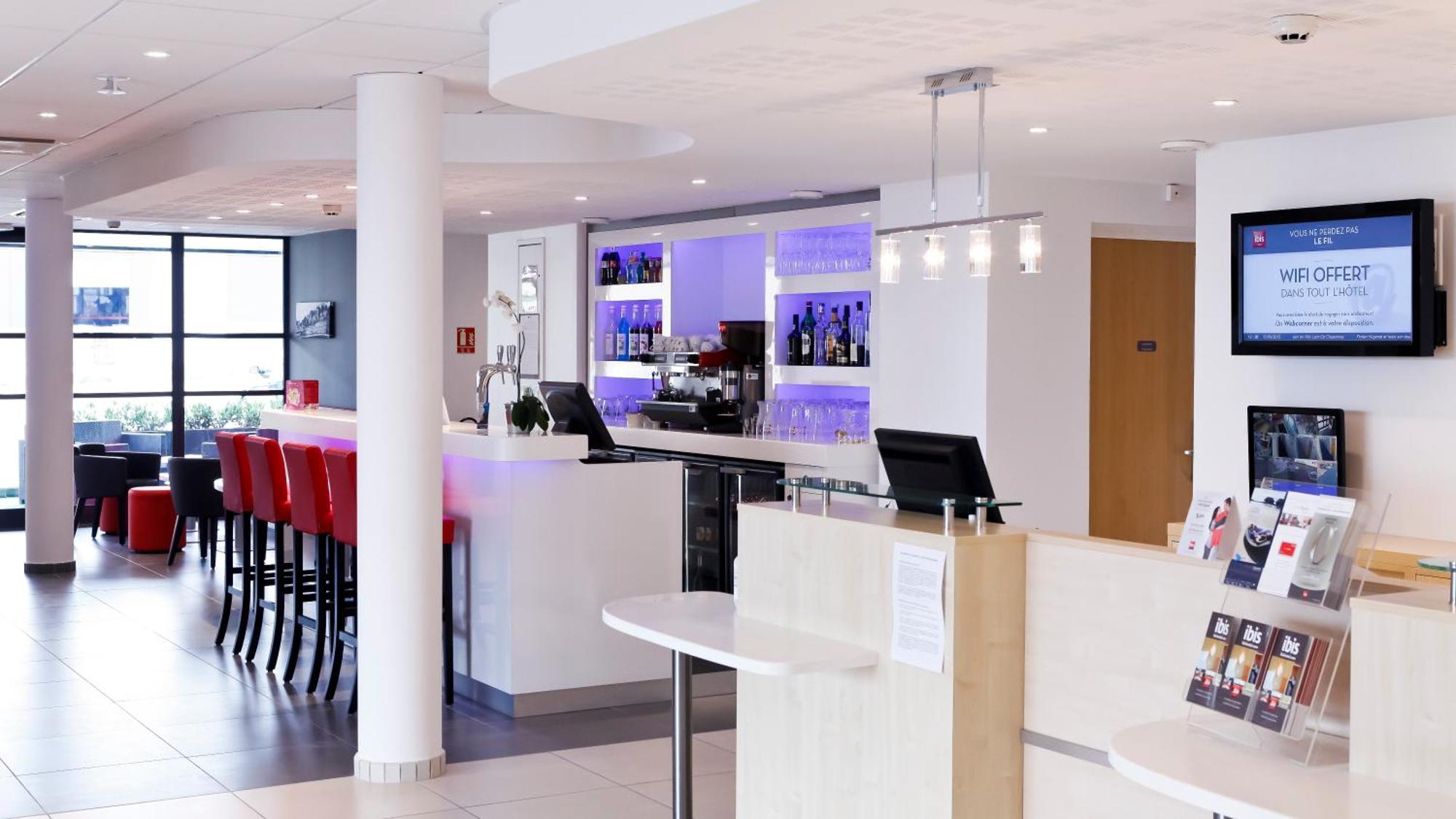 Ibis Lyon Est Chaponnay Hotel Restaurant photo